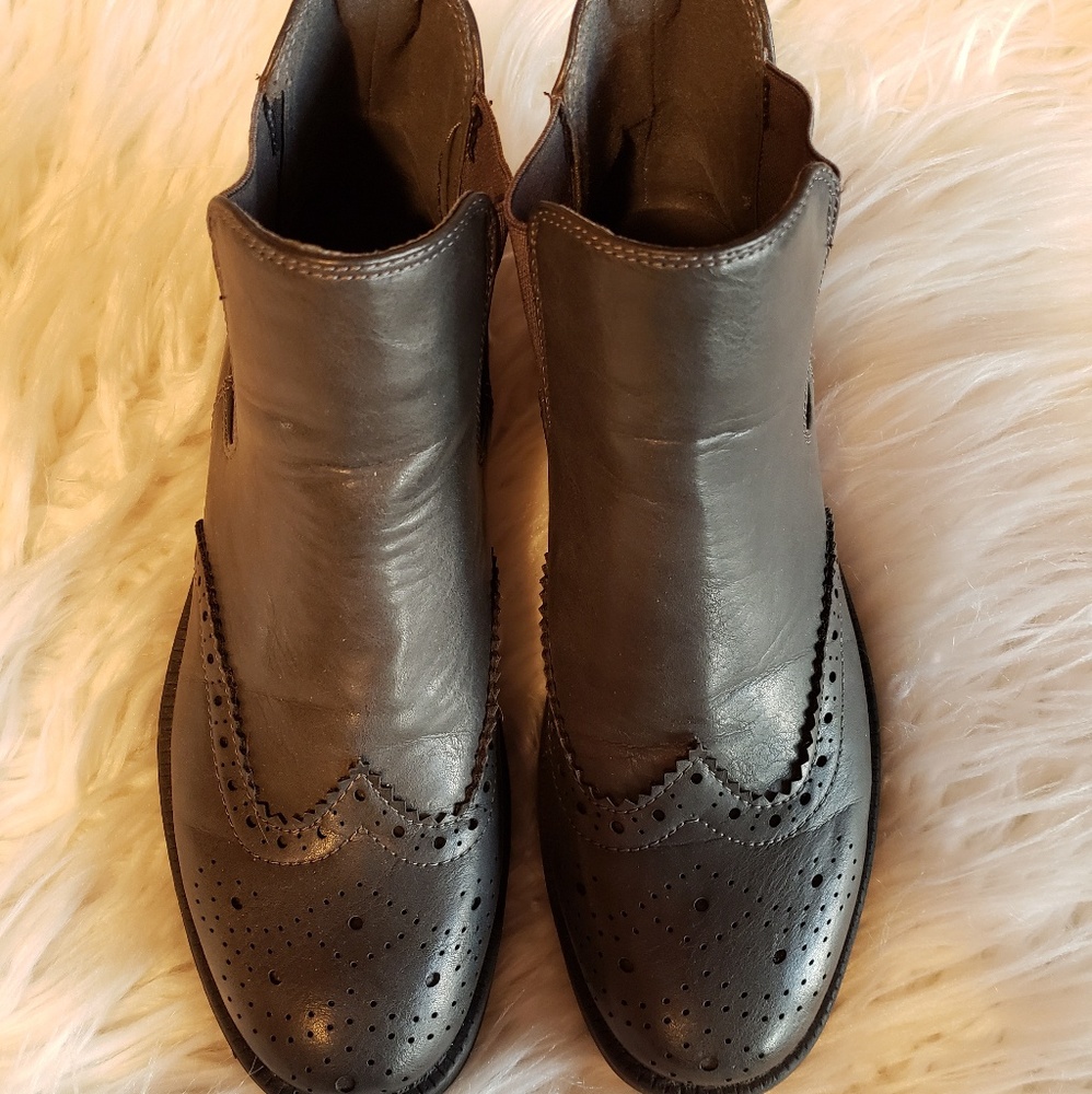 Grey Leather Oxford Bootie